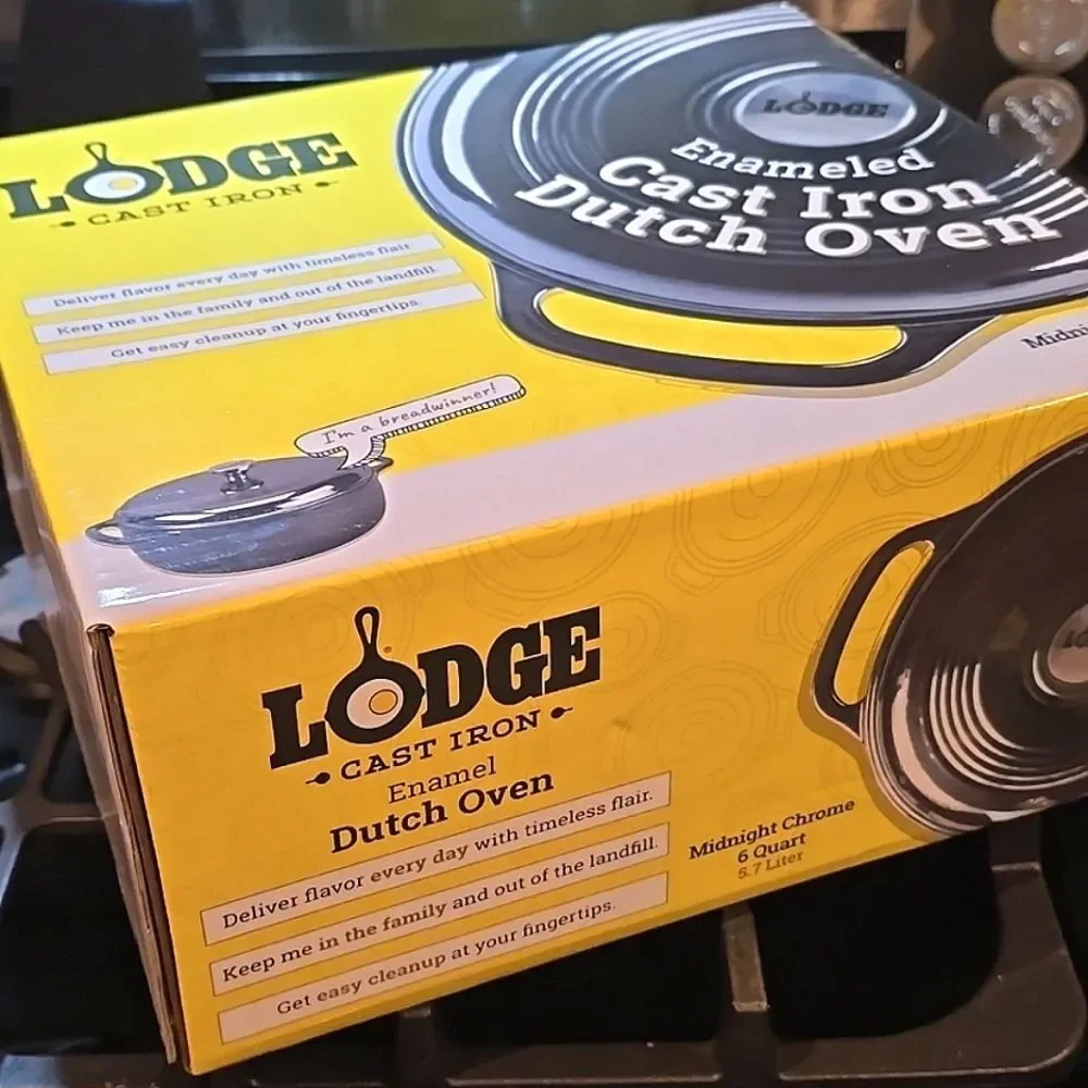 Lodge Cast Iron 6 Quart Enamel Dutch Oven- Midnight Chrome
